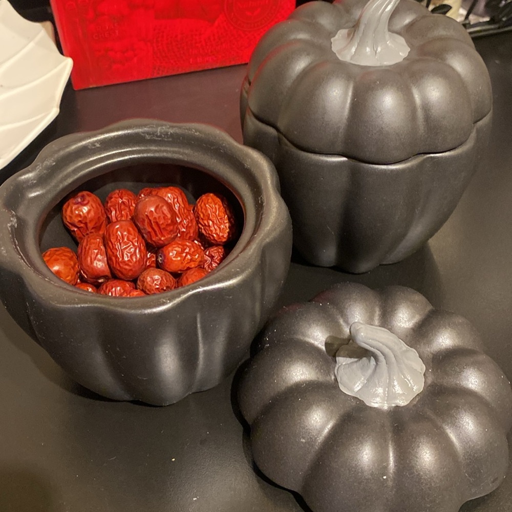 Containers for two - Picture 2 of 2
